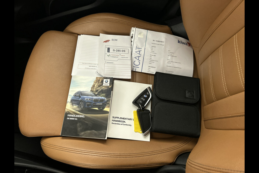 BMW X3 sDrive20i High Executive Pano-dak/20'LMV/Leder/M-Sport-Stoelen/Keyless