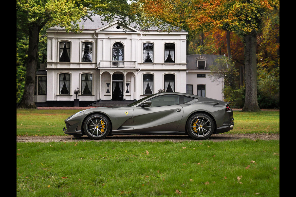 Ferrari 812 6.5 V12 Superfast HELE | Magnifiek! | Full carbon | Daytona seats | Historical Color