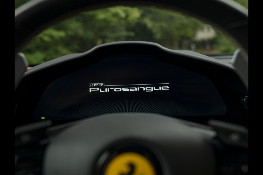 Ferrari Purosangue 6.5 V12 | Full carbon | Pano-dak | Lift | Massage