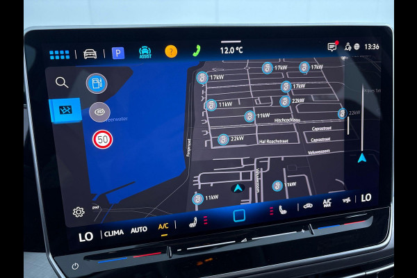 Volkswagen Golf Variant 1.5 eTSI Life 115 PK DSG | Navigatie | Trekhaak | Stoel- en stuurverwarming |