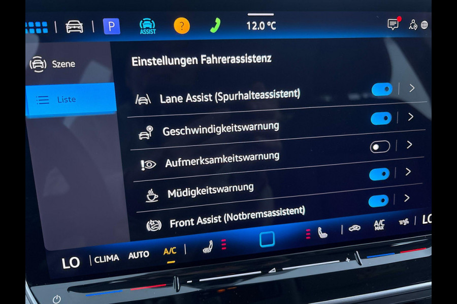 Volkswagen Golf Variant 1.5 eTSI Life 115 PK DSG | Navigatie | Trekhaak | Stoel- en stuurverwarming |