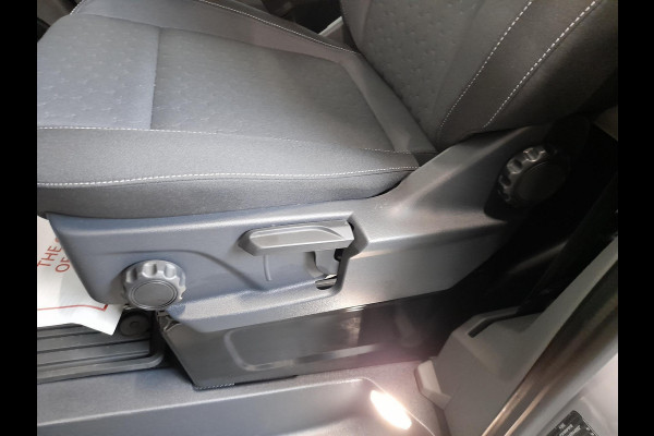 Ford Transit Custom 320 2.0 TDCI L2H1 Limited Automaat Climate control Parkeercamera Navigatie Cruise control Trekhaak 17" Lichtmetalen velgen Apple carplay Android auto