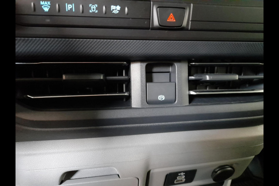 Ford Transit Custom 320 2.0 TDCI L2H1 Limited Automaat Climate control Parkeercamera Navigatie Cruise control Trekhaak 17" Lichtmetalen velgen Apple carplay Android auto