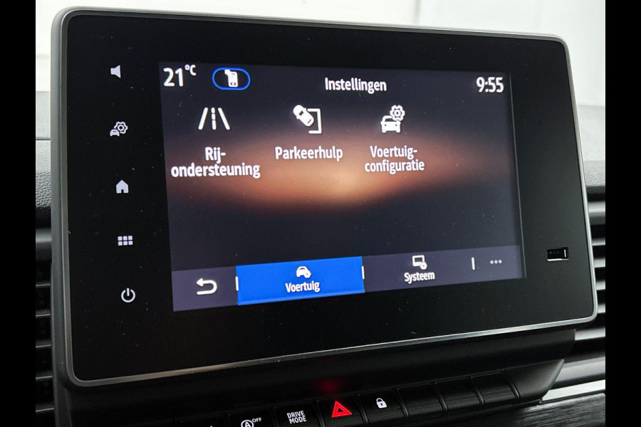 Renault Trafic 2.0 Blue dC1 150PK L2H1 Dubbele Cabine Automaat Navigatie Airco Lichtmetalen velgen Betimmering Trekhaak Camera Parkeer sensoren Dab