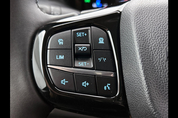 Ford Transit Custom 320 2.0 TDCI L2H1 Limited Automaat Climate control Stoelverwarming Navigatie Cruise control Trekhaak Lichtmetalen velgen Apple carplay Android auto