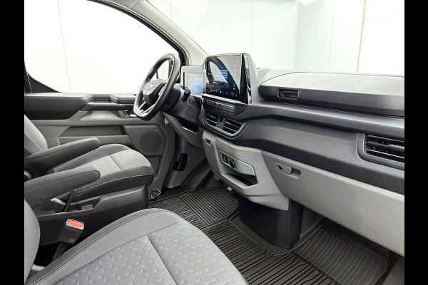 Ford Transit Custom 320 2.0 TDCI L2H1 Limited Automaat Climate control Stoelverwarming Navigatie Cruise control Trekhaak Lichtmetalen velgen Apple carplay Android auto