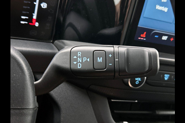 Ford Transit Custom 320 2.0 TDCI L2H1 Limited Automaat Climate control Stoelverwarming Navigatie Cruise control Trekhaak Lichtmetalen velgen Apple carplay Android auto