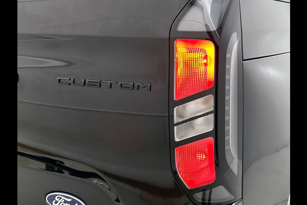 Ford Transit Custom 320 2.0 TDCI L2H1 Limited Automaat Climate control Stoelverwarming Navigatie Cruise control Trekhaak Lichtmetalen velgen Apple carplay Android auto