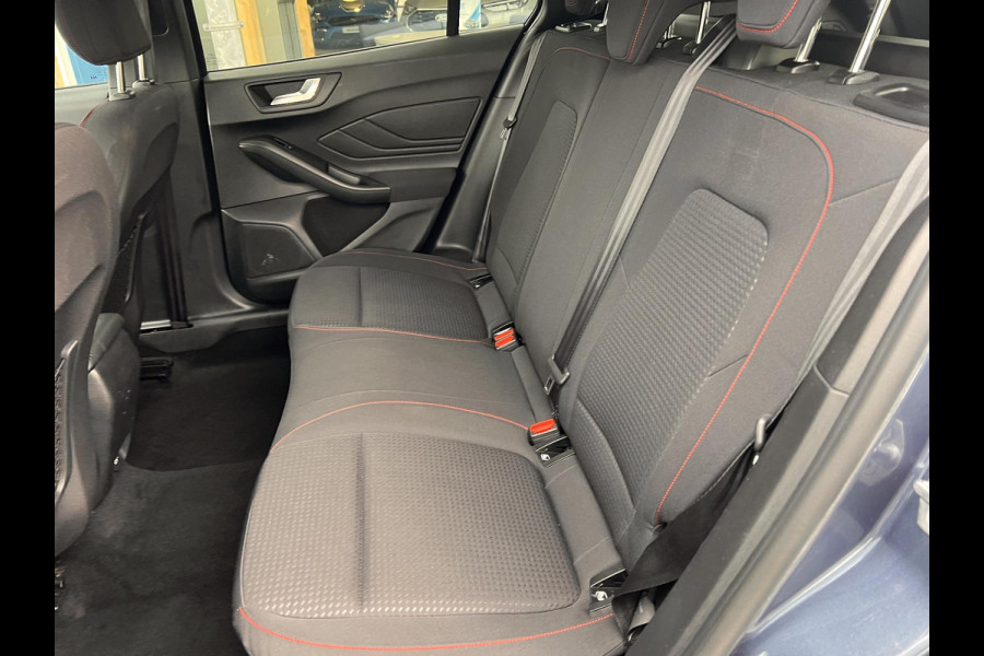 Ford FOCUS Wagon 1.0 EcoBoost ST Line Business Full-led | B&O geluid | Adaptive cruise | Elektrisch bedienbare achterklep | Winterpack | Dealeronderhouden etc.