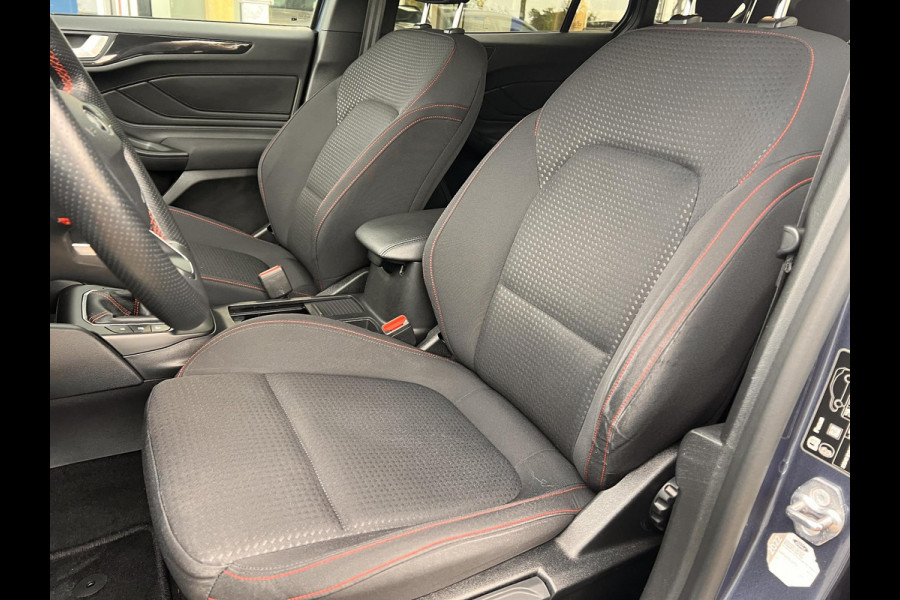 Ford FOCUS Wagon 1.0 EcoBoost ST Line Business Full-led | B&O geluid | Adaptive cruise | Elektrisch bedienbare achterklep | Winterpack | Dealeronderhouden etc.