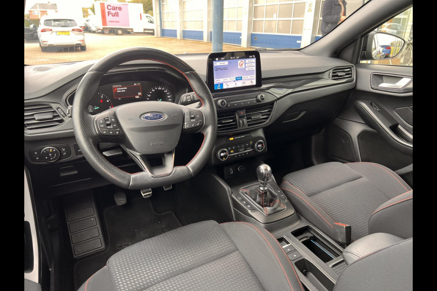 Ford FOCUS Wagon 1.0 EcoBoost ST Line Business Full-led | B&O geluid | Adaptive cruise | Elektrisch bedienbare achterklep | Winterpack | Dealeronderhouden etc.