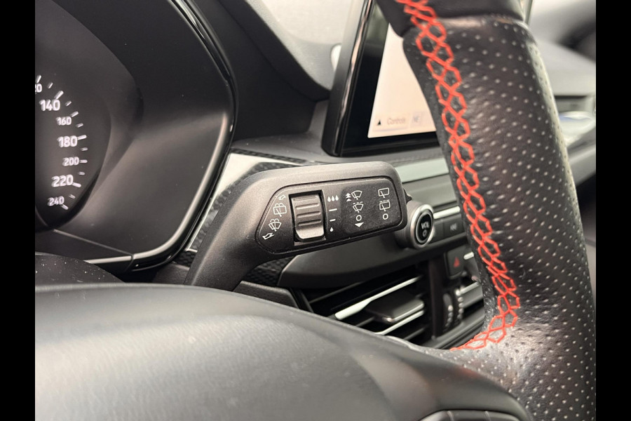 Ford FOCUS Wagon 1.0 EcoBoost ST Line Business Full-led | B&O geluid | Adaptive cruise | Elektrisch bedienbare achterklep | Winterpack | Dealeronderhouden etc.