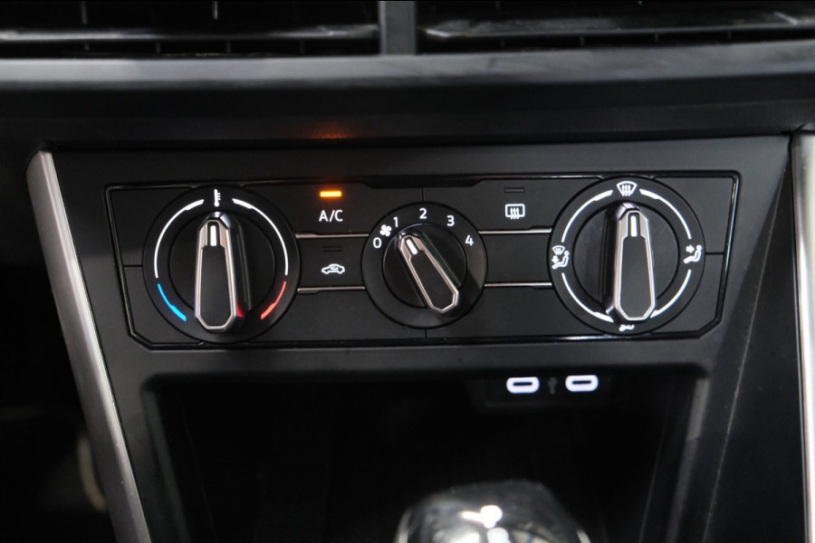 Volkswagen Polo 1.0 TSI Life Automaat - N.A.P. Airco, Cruise, Navi, PDC, Carplay, Virtueel display.
