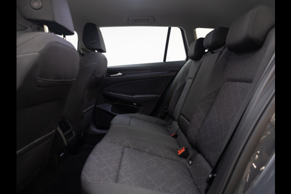 Volkswagen Golf Variant 1.0 TSI Life 110pk 6bak| Camera| 16'LM-velgen| stuur en voorstoelen verwarmd | Navigatie
