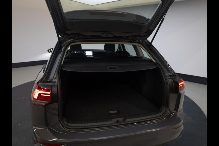 Volkswagen Golf Variant 1.0 TSI Life 110pk 6bak| Camera| 16'LM-velgen| stuur en voorstoelen verwarmd | Navigatie