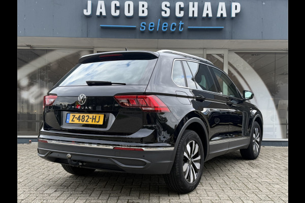 Volkswagen Tiguan 1.5 TSI Life / Automaat / Carplay / Trekhaak (1.800 KG) / Sensoren / Camera /