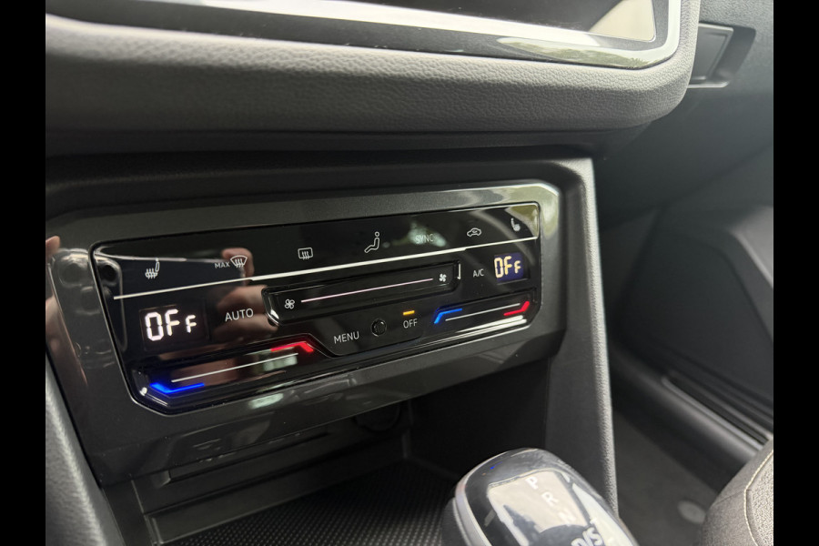 Volkswagen Tiguan 1.5 TSI Life / Automaat / Carplay / Trekhaak (1.800 KG) / Sensoren / Camera /