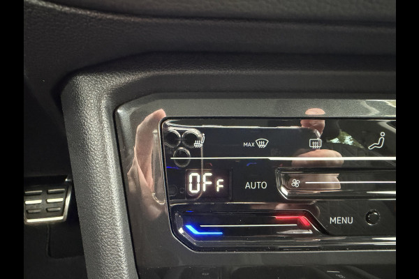 Volkswagen Tiguan 1.5 TSI Life / Automaat / Carplay / Trekhaak (1.800 KG) / Sensoren / Camera /
