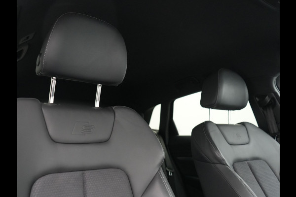 Audi Q8 e-tron 55 quattro S Line 114 kWh Dealer O.H | SOH 91,1% | | Trekhaak Afn. | Luchtvering | 360 Camera | Head Up | Adaptive Cruise | Matrix LED | Alcantara Sportstoelen Verwarmd | Apple Carplay | Keyless | Blis | Navigatie | Virtual | DAB | 20"L.M |