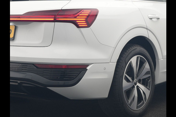 Audi Q8 e-tron 55 quattro S Line 114 kWh Dealer O.H | SOH 91,1% | | Trekhaak Afn. | Luchtvering | 360 Camera | Head Up | Adaptive Cruise | Matrix LED | Alcantara Sportstoelen Verwarmd | Apple Carplay | Keyless | Blis | Navigatie | Virtual | DAB | 20"L.M |