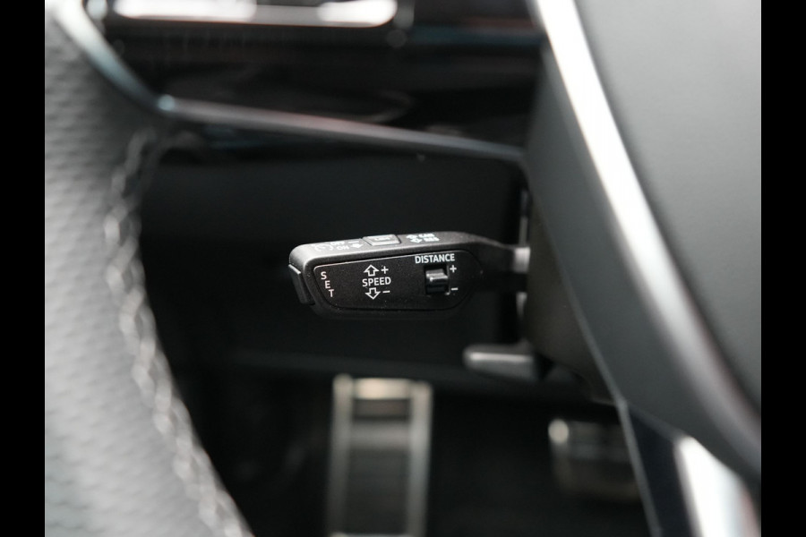 Audi Q8 e-tron 55 quattro S Line 114 kWh Dealer O.H | SOH 91,1% | | Trekhaak Afn. | Luchtvering | 360 Camera | Head Up | Adaptive Cruise | Matrix LED | Alcantara Sportstoelen Verwarmd | Apple Carplay | Keyless | Blis | Navigatie | Virtual | DAB | 20"L.M |