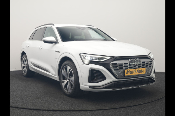 Audi Q8 e-tron 55 quattro S Line 114 kWh Dealer O.H | SOH 91,1% | | Trekhaak Afn. | Luchtvering | 360 Camera | Head Up | Adaptive Cruise | Matrix LED | Alcantara Sportstoelen Verwarmd | Apple Carplay | Keyless | Blis | Navigatie | Virtual | DAB | 20"L.M |