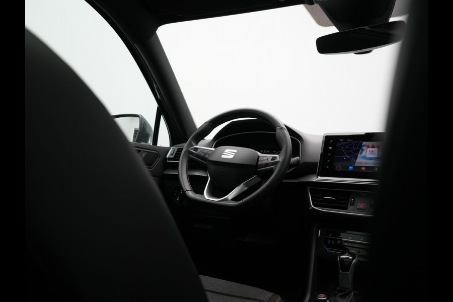 Seat Tarraco 1.4 TSI e-Hybrid Xcellence PHEV 245pk Dealer O.H. | SOH 91,7% | | Panodak | Adaptive Cruise | 360 Camera | Sfeerverlichting | Voorstoelen Verwarmd | Keyless | Blis | Apple Carplay | Navigatie | DAB | Plug In Hybrid |