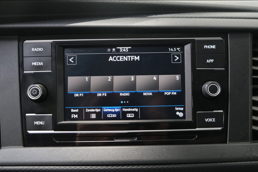 Volkswagen Transporter 2.0 TDI L2H2 30 - Airco, Cruise, PDC, Carplay, Inrichting, Imperiaal, Standkachel, Trekhaak.