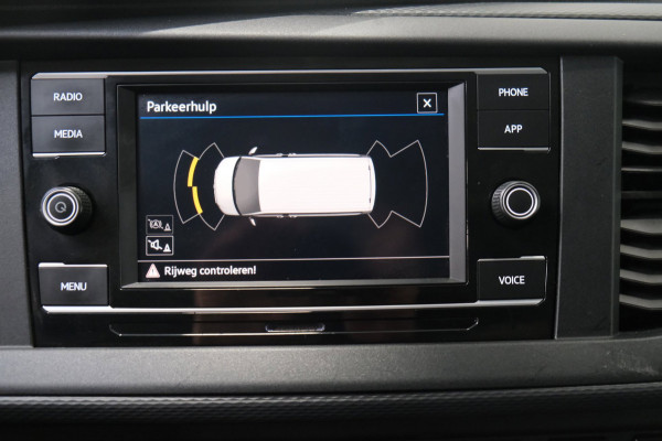 Volkswagen Transporter 2.0 TDI L2H2 30 - Airco, Cruise, PDC, Carplay, Inrichting, Imperiaal, Standkachel, Trekhaak.