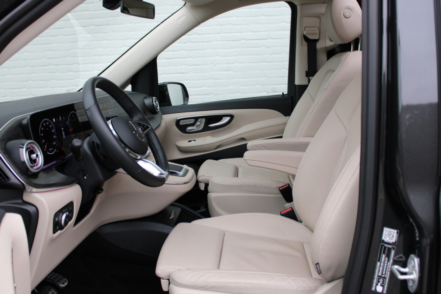 Mercedes-Benz V-Klasse 300d / AMG / DC / 4-Matic / Luchtv / Panorama / Elec Stoel / Burmester / Vol Opties / NIEUWSTAAT