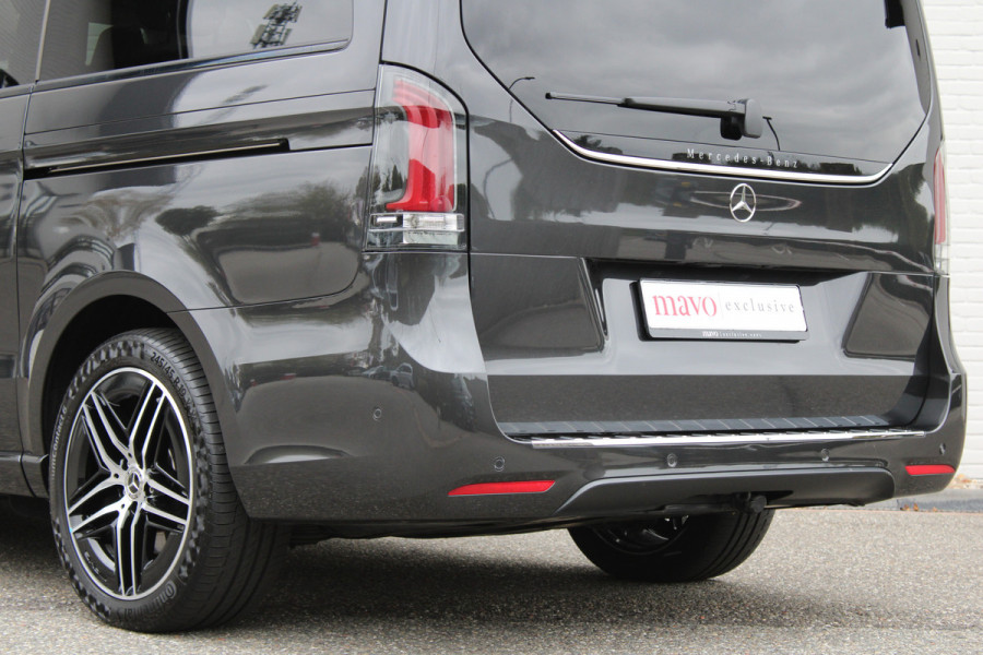 Mercedes-Benz V-Klasse 300d / AMG / DC / 4-Matic / Luchtv / Panorama / Elec Stoel / Burmester / Vol Opties / NIEUWSTAAT