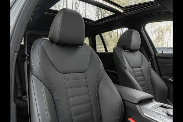 BMW 3 Serie Touring M340i xDrive - Pano - Head-up - Individual ''Dravit Grau'' - M Adaptief Onderstel