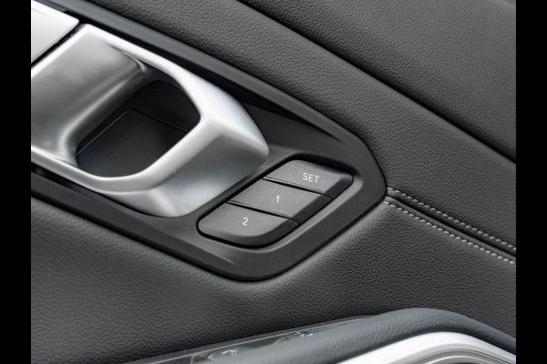 BMW 3 Serie Touring M340i xDrive - Pano - Head-up - Individual ''Dravit Grau'' - M Adaptief Onderstel