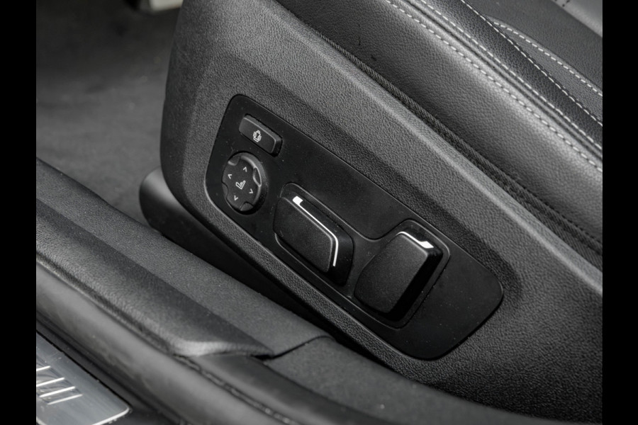 BMW 3 Serie Touring M340i xDrive - Pano - Head-up - Individual ''Dravit Grau'' - M Adaptief Onderstel