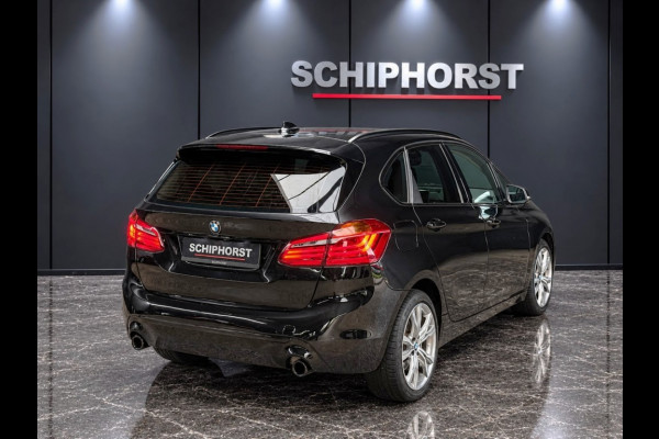 BMW 2 Serie Active Tourer 220i 179pk High Executive Trekhaak/LED/camera/navi professional