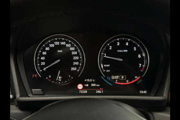 BMW 2 Serie Active Tourer 220i 179pk High Executive Trekhaak/LED/camera/navi professional