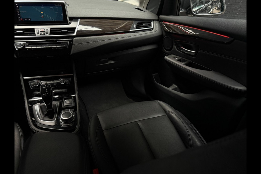 BMW 2 Serie Active Tourer 220i 179pk High Executive Trekhaak/LED/camera/navi professional