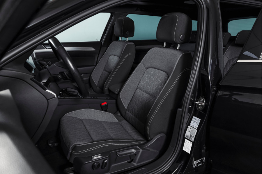 Volkswagen Passat Variant 1.4 TSI PHEV GTE Business Org. NL. | Dig. Cockpit | Adapt. Cruise | Stoelverw. | PDC | Camera | NAV + Carplay/Android | Elek. Klep | LM 18" |