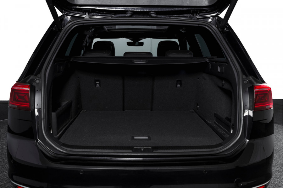 Volkswagen Passat Variant 1.4 TSI PHEV GTE Business Org. NL. | Dig. Cockpit | Adapt. Cruise | Stoelverw. | PDC | Camera | NAV + Carplay/Android | Elek. Klep | LM 18" |