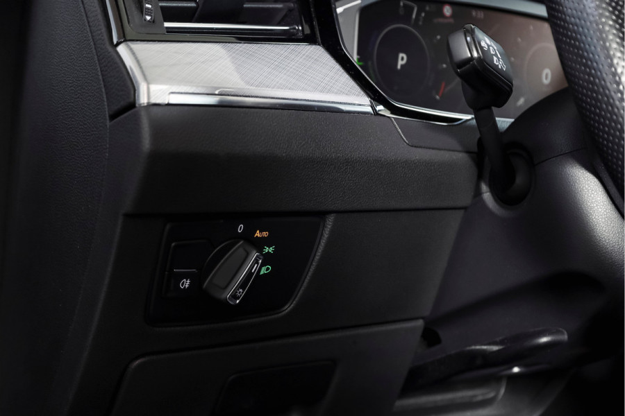 Volkswagen Passat Variant 1.4 TSI PHEV GTE Business Org. NL. | Dig. Cockpit | Adapt. Cruise | Stoelverw. | PDC | Camera | NAV + Carplay/Android | Elek. Klep | LM 18" |