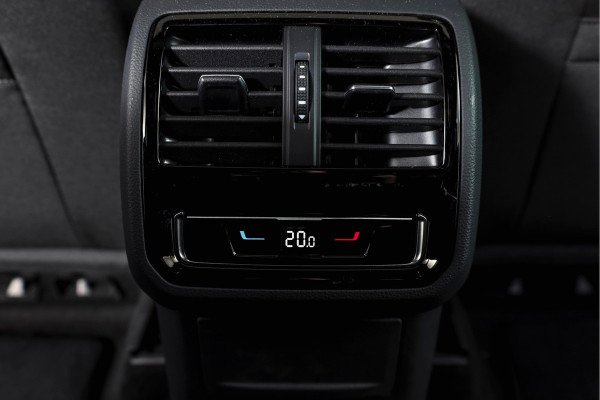 Volkswagen Passat Variant 1.4 TSI PHEV GTE Business Org. NL. | Dig. Cockpit | Adapt. Cruise | Stoelverw. | PDC | Camera | NAV + Carplay/Android | Elek. Klep | LM 18" |