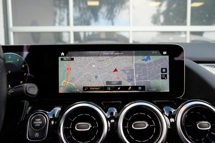 Mercedes-Benz B-Klasse 180 Business Solution AMG