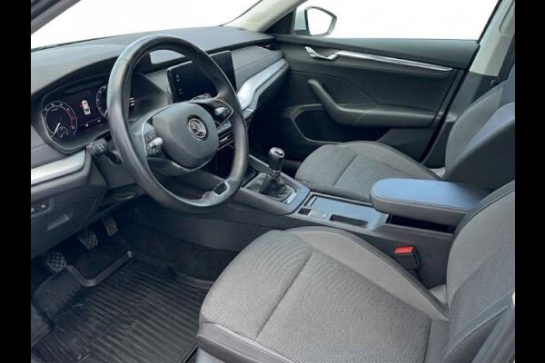 Škoda Octavia Combi 1.0 TSI Business Edition 110pk | Airco automatisch |Apple Carplay/Android Auto | Cruise control | LED koplampen | Lichtmetalen velgen 16" | Navigatiesysteem full ma