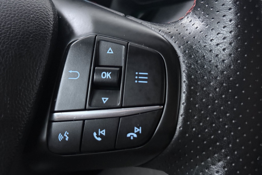 Ford FOCUS Wagon 1.0 EcoBoost ST Line Business (B&O, AFNEEMBARE TREKHAAK, STOEL/STUUR VERWARMING, CARPLAY)
