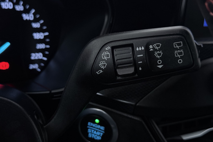 Ford FOCUS Wagon 1.0 EcoBoost ST Line Business (B&O, AFNEEMBARE TREKHAAK, STOEL/STUUR VERWARMING, CARPLAY)