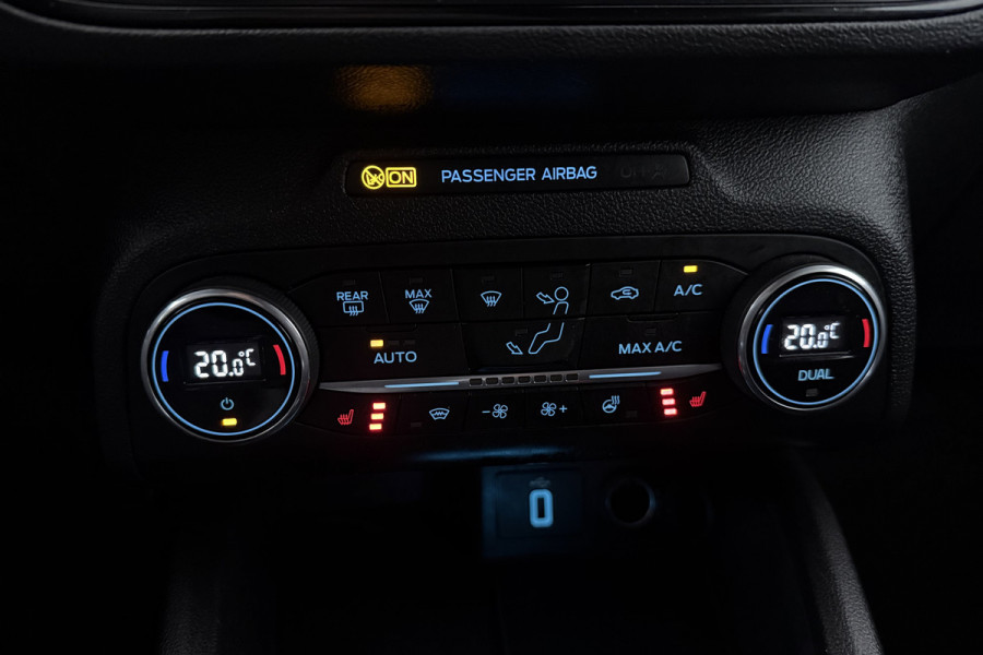 Ford FOCUS Wagon 1.0 EcoBoost ST Line Business (B&O, AFNEEMBARE TREKHAAK, STOEL/STUUR VERWARMING, CARPLAY)