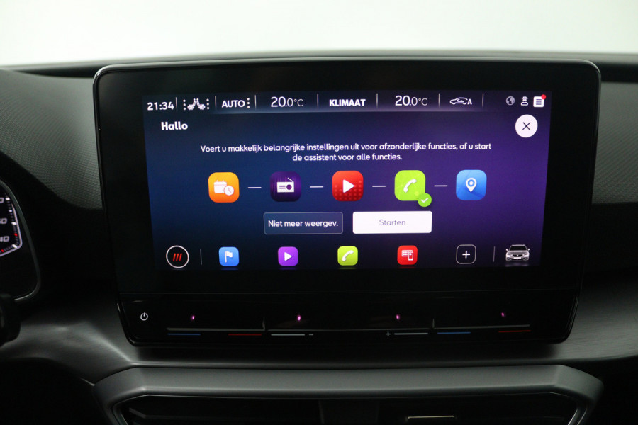 Seat Leon Sportstourer 1.5 TSI Style Business Intense (TREKHAAK, STOEL/STUUR VERWARMING, CARPLAY)