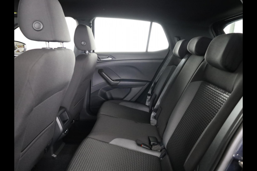 Volkswagen T-Cross 1.0 TSI Life ACTIVE 110 PK DSG | Navigatie | Airco automatisch | Parkeerassistent | Digitaal dashboard | 17"LM velgen |