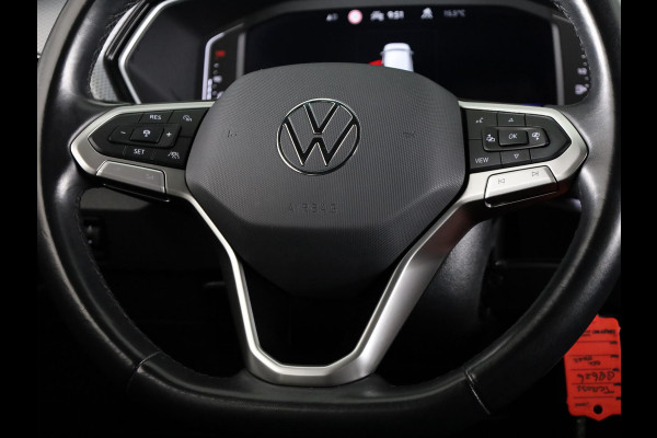 Volkswagen T-Cross 1.0 TSI Life ACTIVE 110 PK DSG | Navigatie | Airco automatisch | Parkeerassistent | Digitaal dashboard | 17"LM velgen |