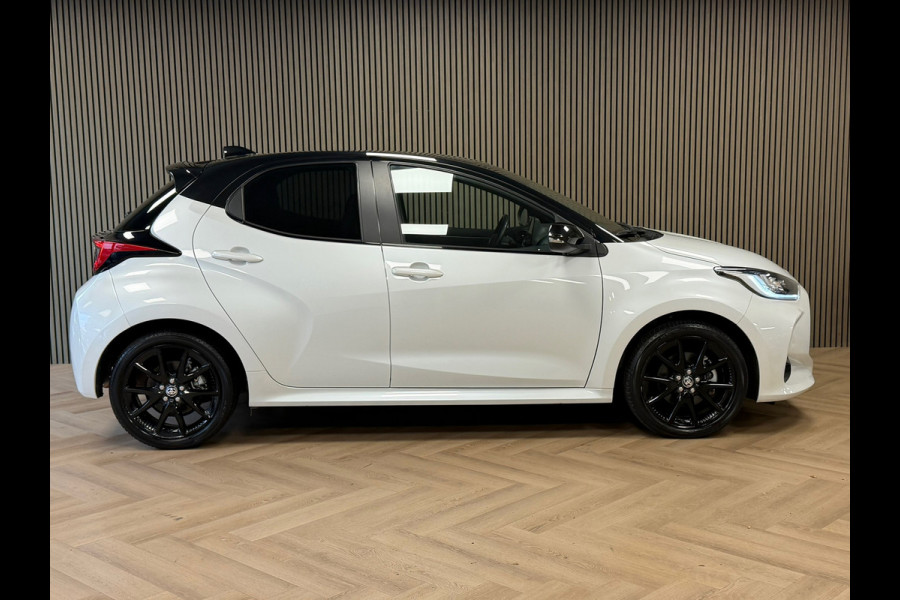 Toyota Yaris 1.5 Hybrid GR Sport AUT. CAMERA NAVIGATIE KEYLESS-GO LANE-ASSIST STOELVERWARMING AIRCO CRUISE